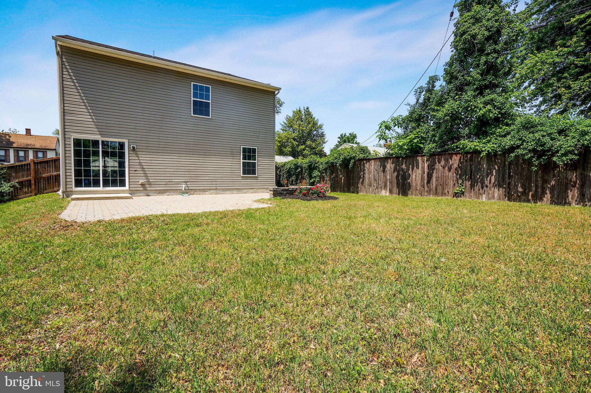 115 Meadow Road Pasadena, MD 21122 - Photo 10 of 77 Nice flat yard