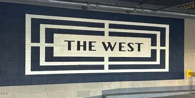 $3,400 | 400 West North Street, Unit 1610, Raleigh, NC 27603