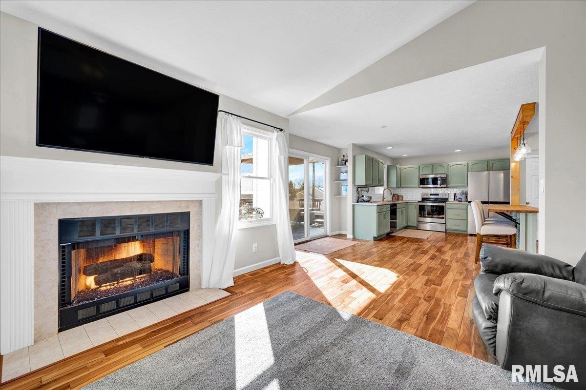 1930 Cobblestone Washington, IL 61571 - Photo 4 of 46