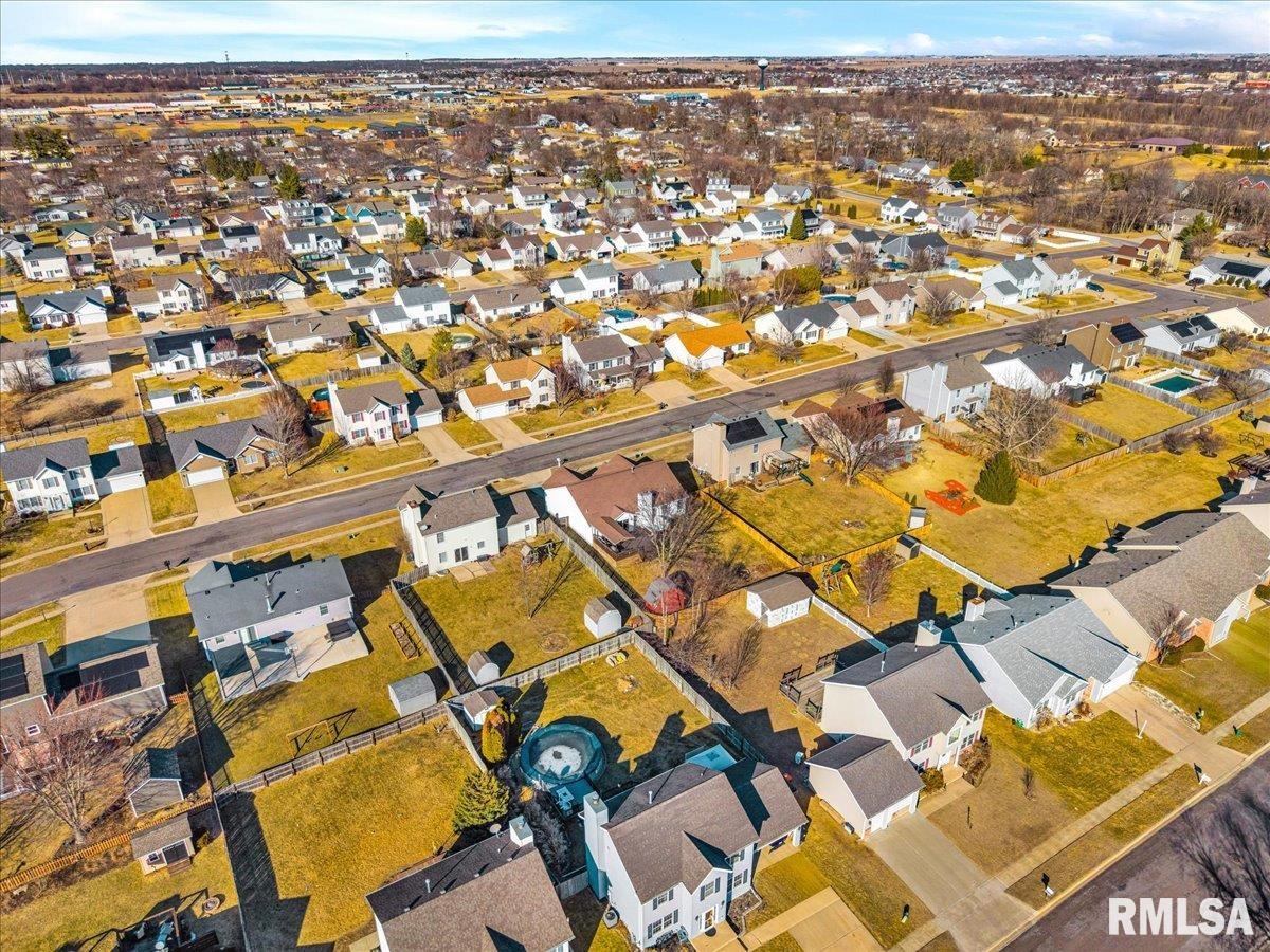 1930 Cobblestone Washington, IL 61571 - Photo 42 of 46