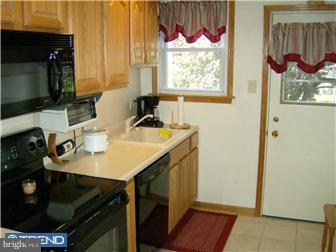 317 Pomeroy Street Ridley Park, PA 19078 - Photo 6 of 12 Gallery Image 6