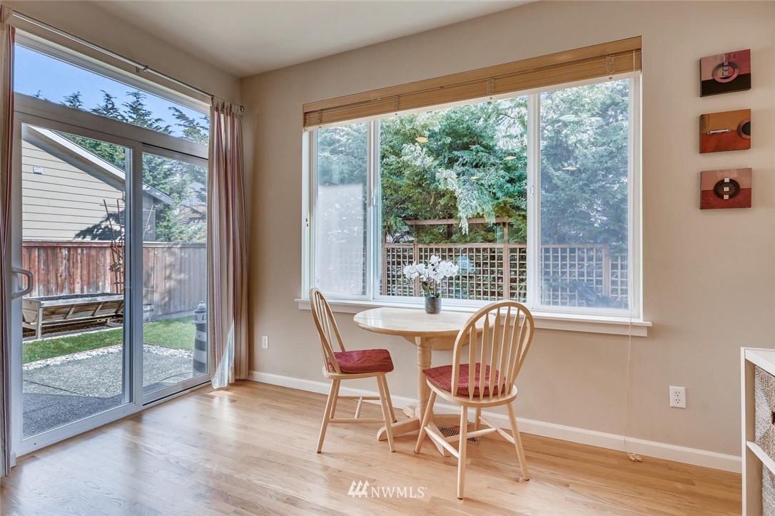 656 Lyons Avenue Northeast Renton, WA 98059 - Photo 12 of 25