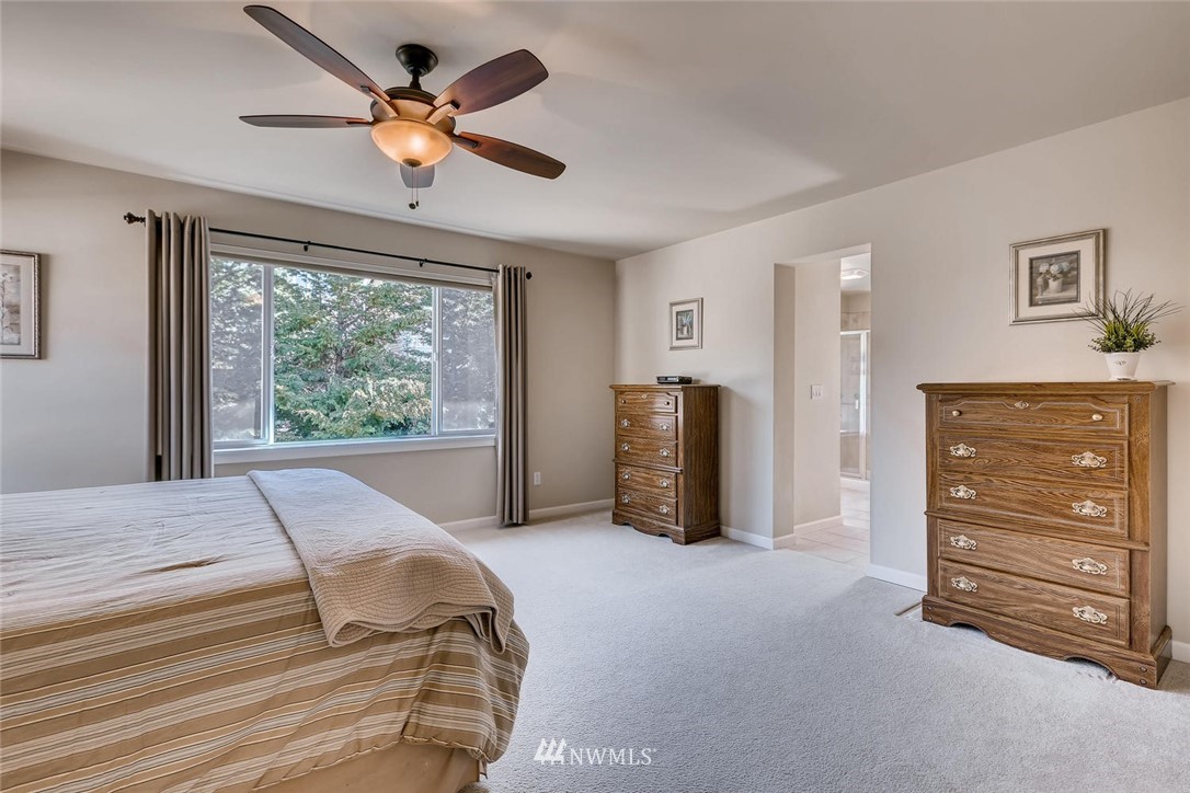 656 Lyons Avenue Northeast Renton, WA 98059 - Photo 17 of 25