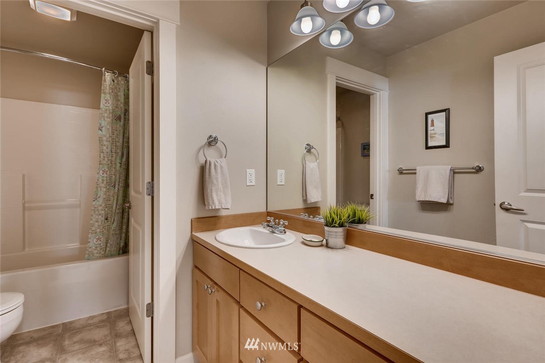 656 Lyons Avenue Northeast Renton, WA 98059 - Photo 21 of 25