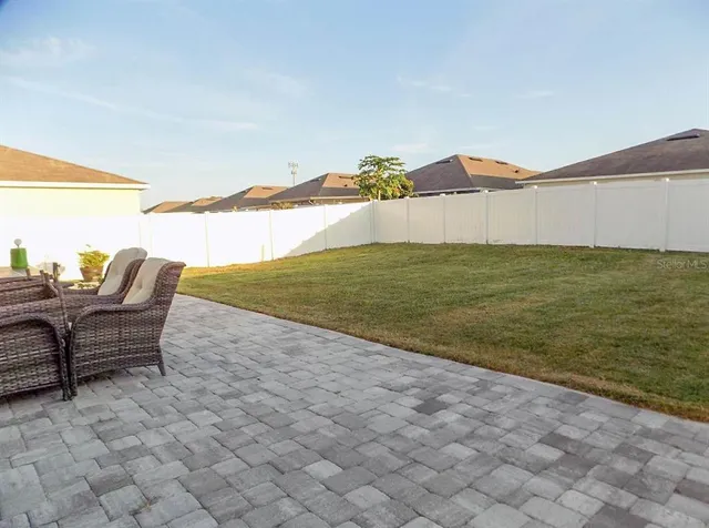 a front view of house with yard