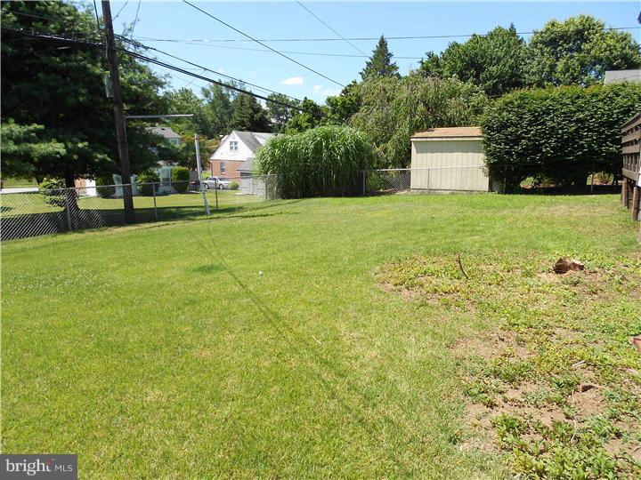 445 Barker Road Springfield, PA 19064 - Photo 16 of 21 Back Yard