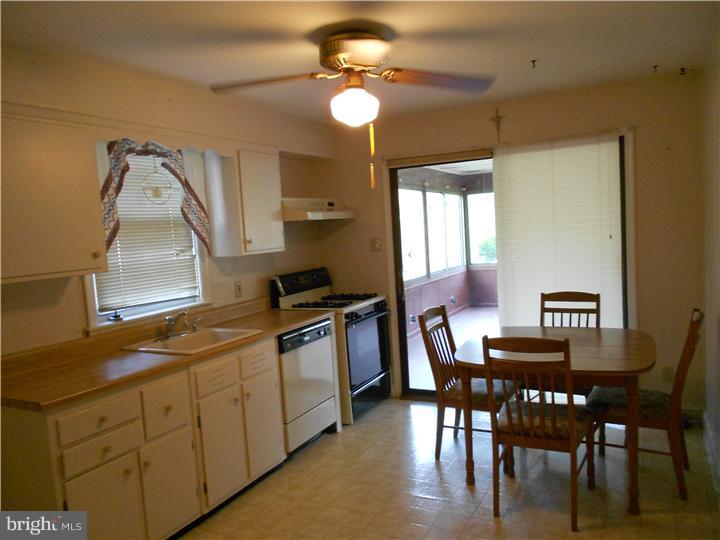 445 Barker Road Springfield, PA 19064 - Photo 5 of 21 Kitchen