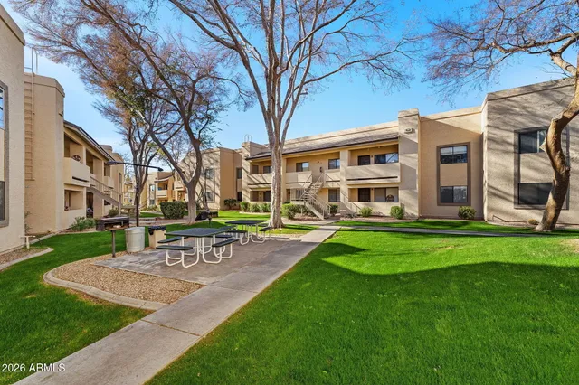 $250,000 | 145 North 74th Street, Unit 212, Mesa, AZ 85207