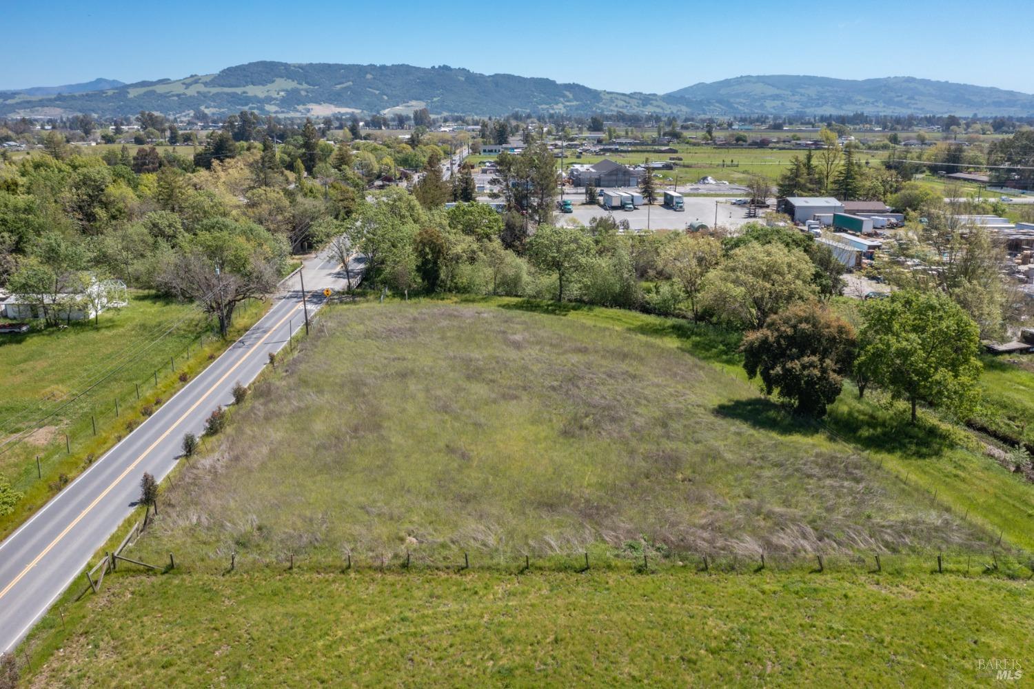 860 Todd Road Santa Rosa, CA 95407 - Photo 4 of 9