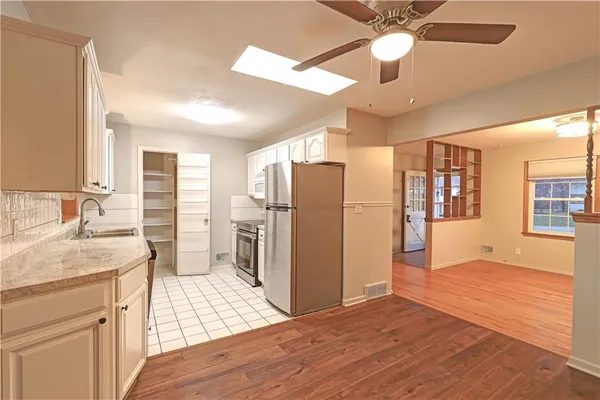 $260,000 | 3613 Randall Drive, Independence, MO 64055