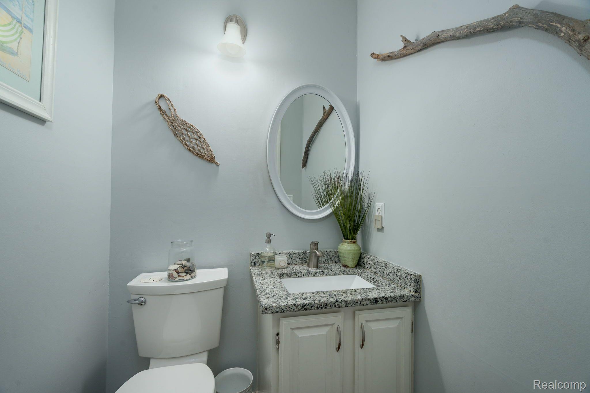 2011 Fairfield Drive Rochester, MI 48306 - Photo 23 of 47