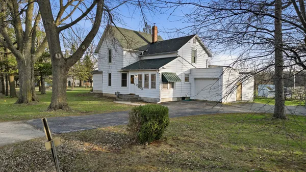 $239,000 | 599 Palmyra Road, Dixon, IL 61021