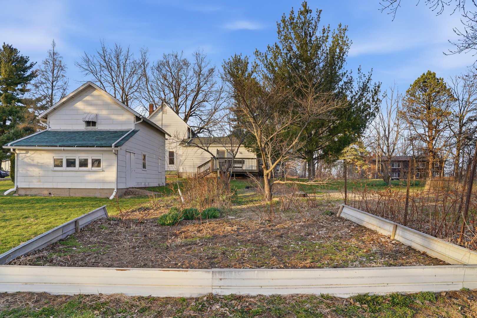 599 Palmyra Road Dixon, IL 61021 - Photo 33 of 34 a view of a house with a yard