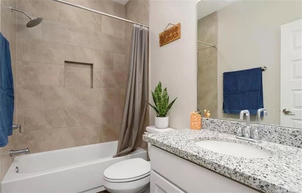 6336 Cascada Bnd Road McAllen, TX 78504 - Photo 10 of 13