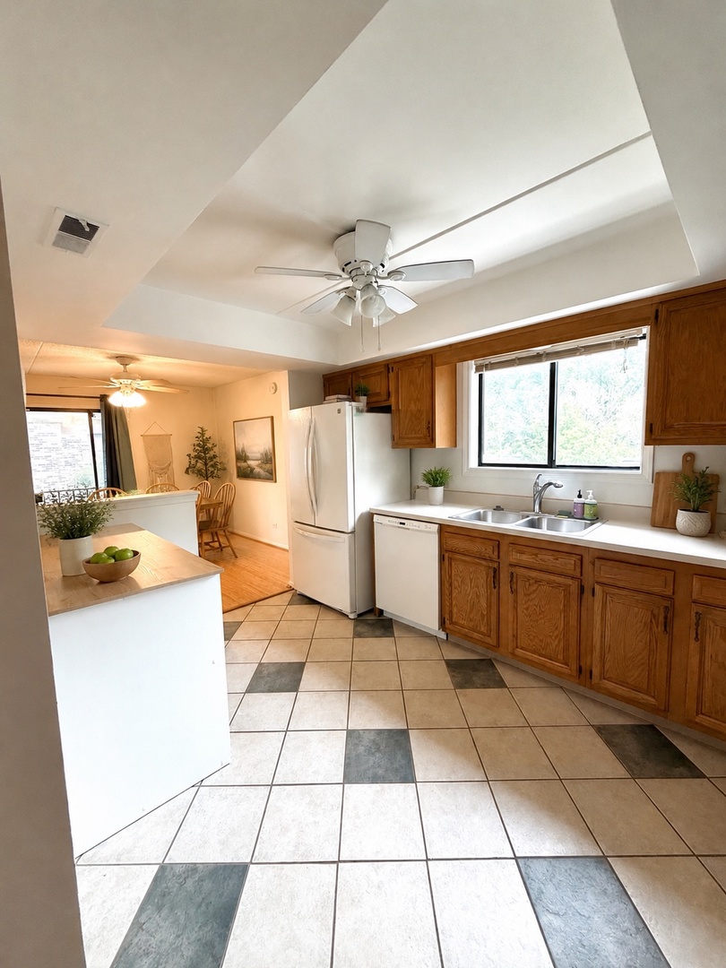 9186 S Road, Unit D Palos Hills, IL 60465 - Photo 6 of 12