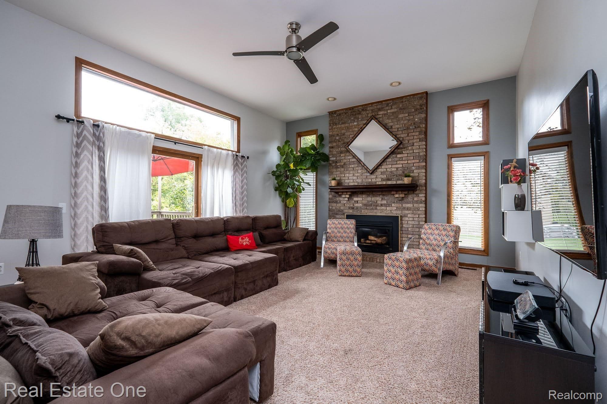 1913 Ridgefield Court Rochester, MI 48306 - Photo 22 of 57 1913 Ridgefield (22 of 57).jpg