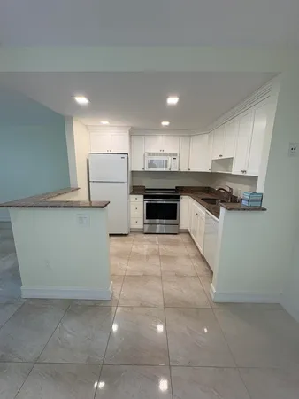 $1,450 | 303 Tuscany Lane, Delray Beach, FL 33446