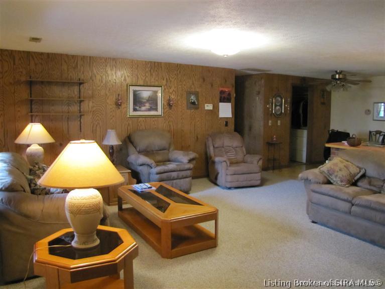 175 Wiseman Road Southeast Corydon, IN 47112 - Photo 2 of 24 Gallery Image 2