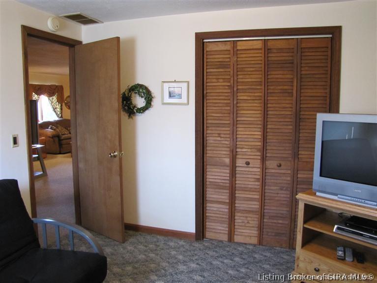 175 Wiseman Road Southeast Corydon, IN 47112 - Photo 22 of 24 Gallery Image 22