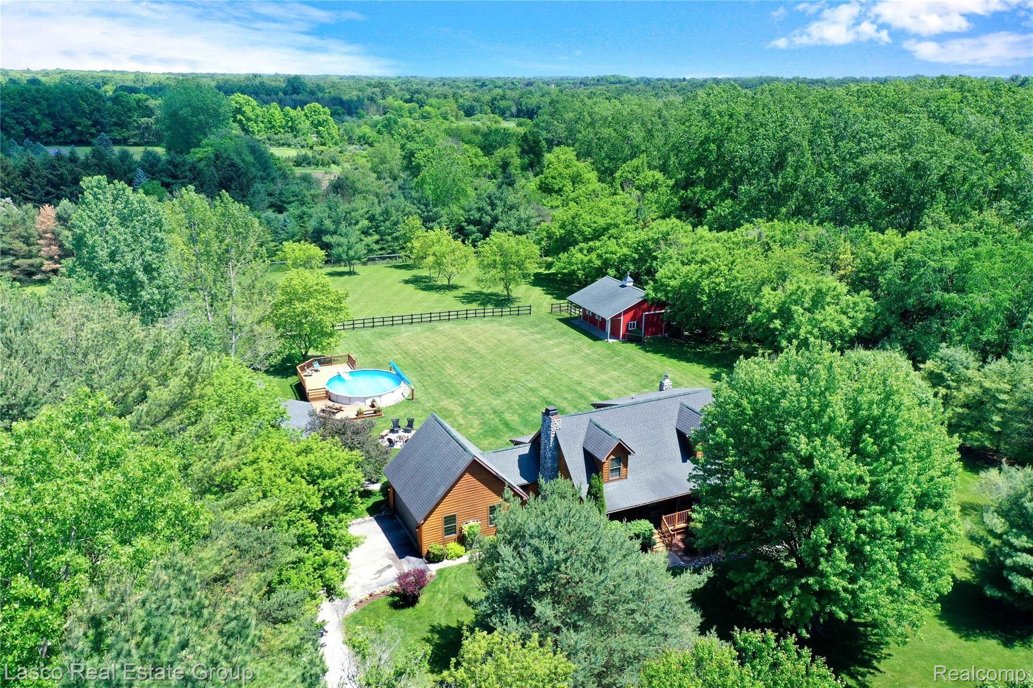12049 Hoisington Road Gaines, MI 48436 - Photo 4 of 60 DJI_0995.jpg