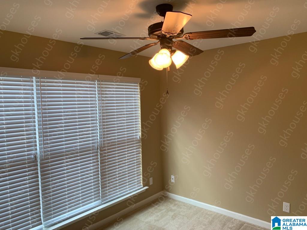 201 Hampton Drive Calera, AL 35040 - Photo 3 of 12