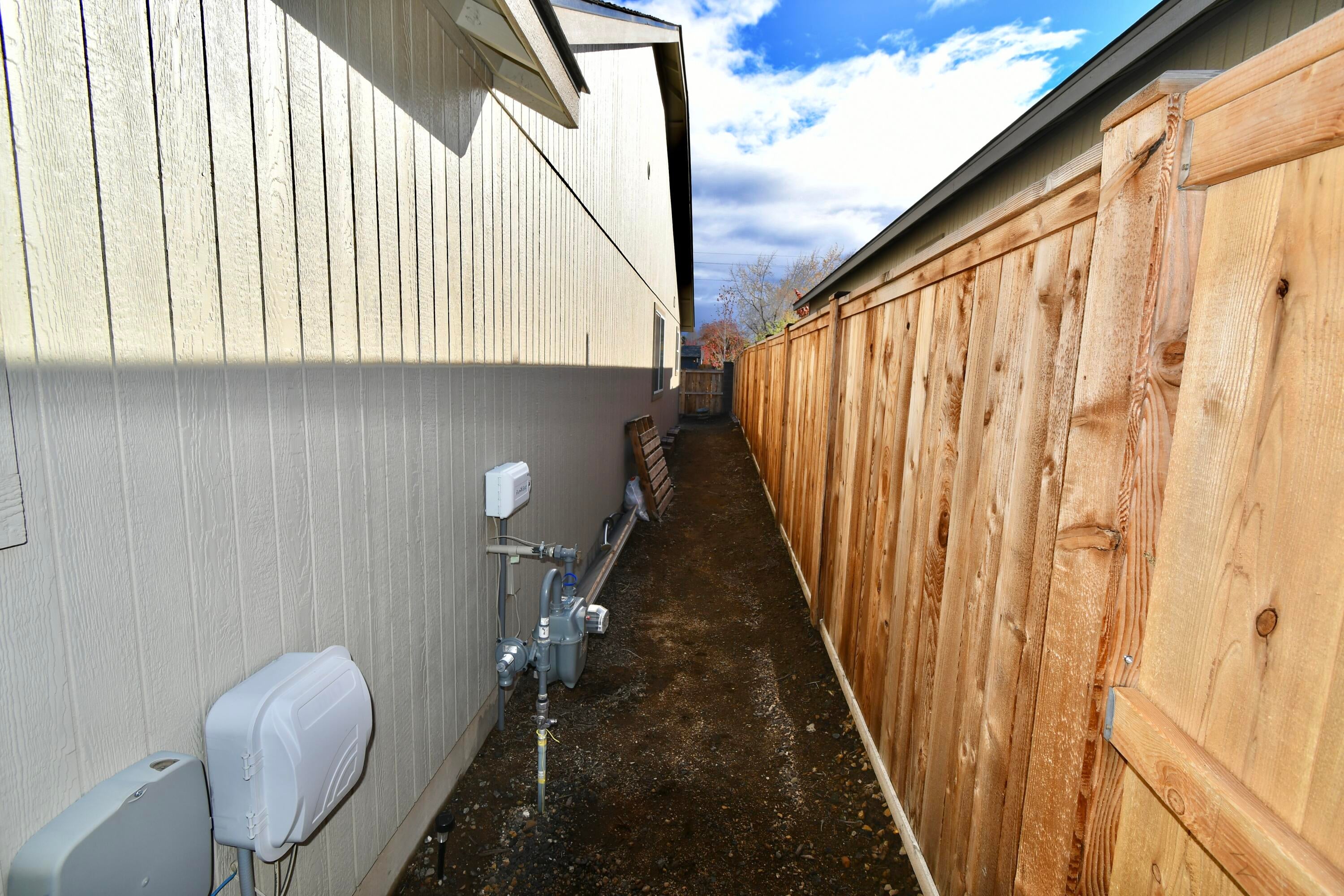 1670 Southwest 36th Way Redmond, OR 97756 - Photo 6 of 53 BSR_3596