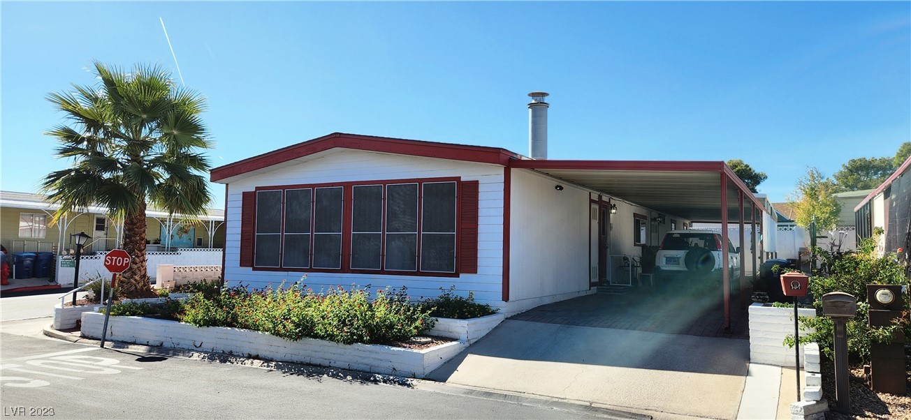 4589 Royal Ridge Way Las Vegas, NV 89103 - Photo 6 of 34 Gallery Image 6