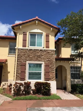 $2,100 | 1690 Northeast 33rd Avenue, Unit 1046, Homestead, FL 33033