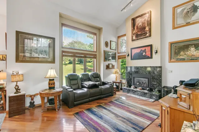 $934,900 | W10725 Wildwood Way, Poynette, WI 53955