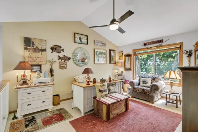 $934,900 | W10725 Wildwood Way, Poynette, WI 53955