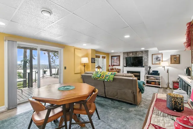 $934,900 | W10725 Wildwood Way, Poynette, WI 53955