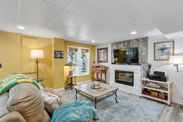 $934,900 | W10725 Wildwood Way, Poynette, WI 53955