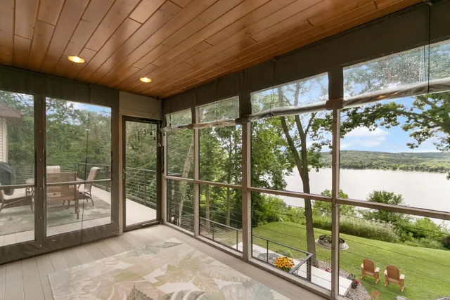 $934,900 | W10725 Wildwood Way, Poynette, WI 53955