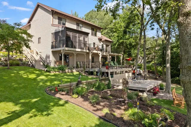 $934,900 | W10725 Wildwood Way, Poynette, WI 53955