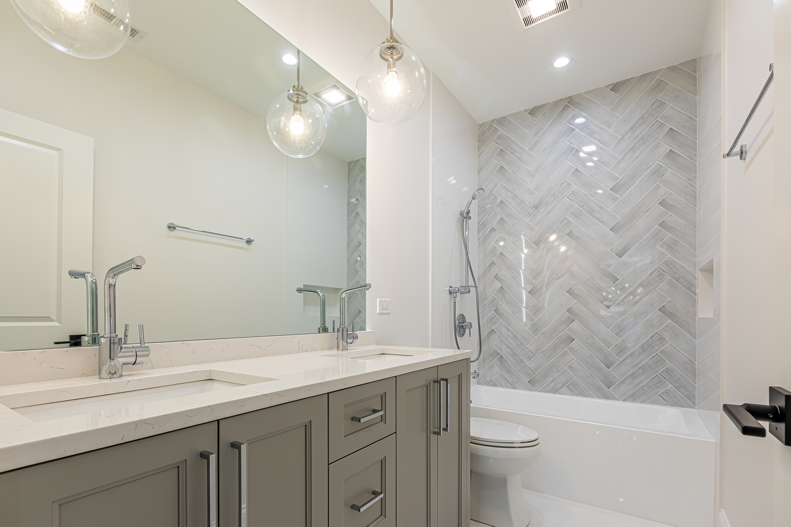 2243 Illinois Road Northbrook, IL 60062 - Photo 13 of 14