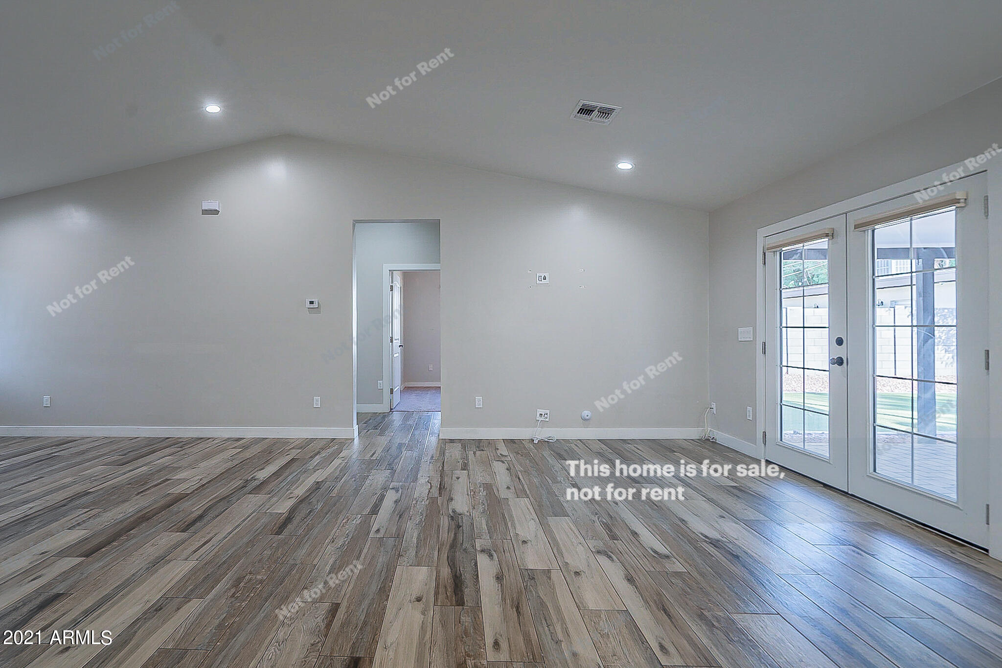 2807 East Osborn Road Phoenix, AZ 85016 - Photo 3 of 27 photo_03