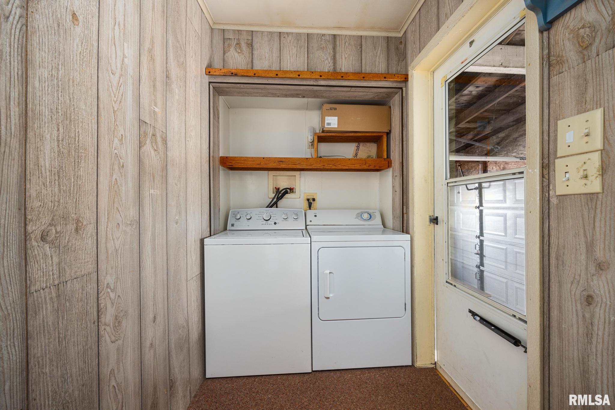 105 South Spruce Street Delavan, IL 61734 - Photo 12 of 18