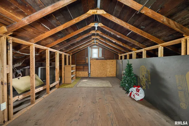 $54,000 | 105 South Spruce Street, Delavan, IL 61734