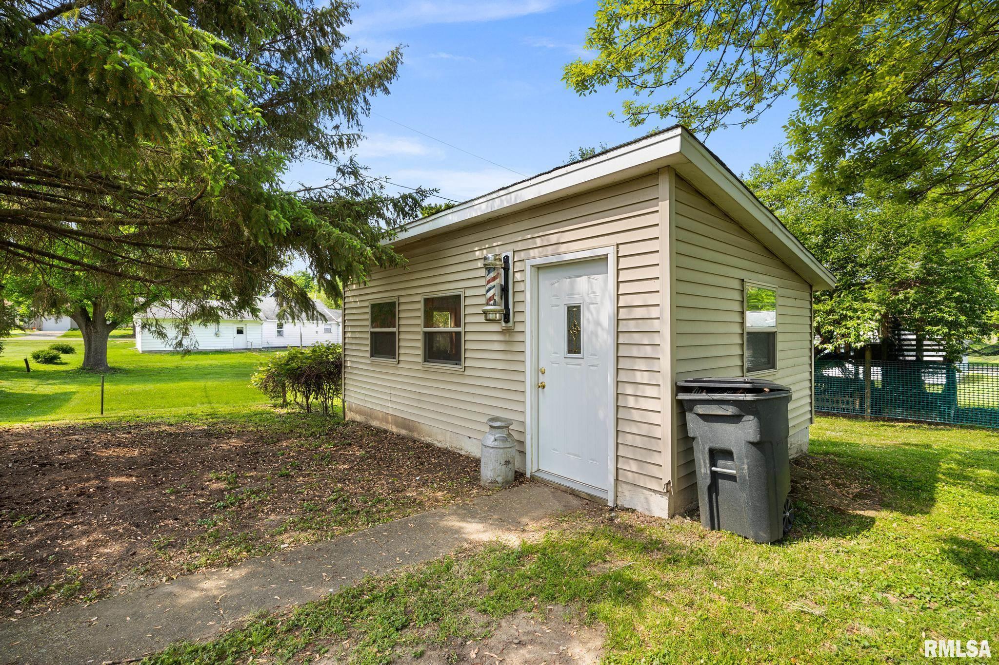 105 South Spruce Street Delavan, IL 61734 - Photo 16 of 18