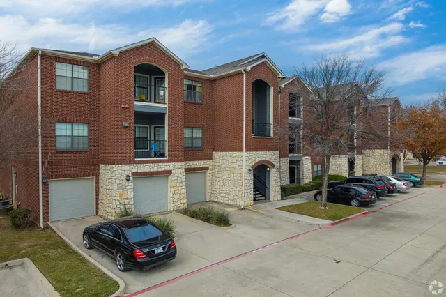 $1,457 | 1350 Skyline Road, Grand Prairie, TX 75051