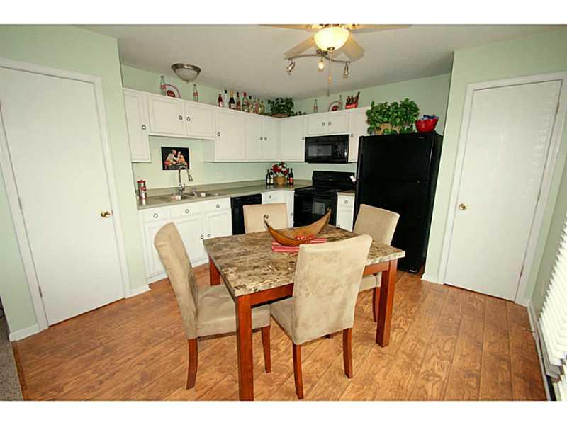 1333 Blue Ridge Lane Brownsburg, IN 46112 - Photo 4 of 18 Gallery Image 4