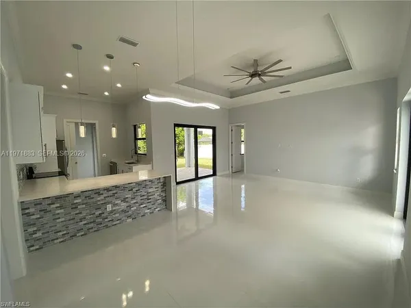 $2,500 | 3738 Southeast Santa Barbara Place, Cape Coral, FL 33904