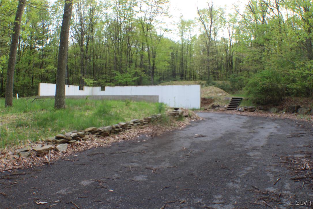 679 Toll Road Effort, PA 18330 - Photo 1 of 20 Gallery Image 1
