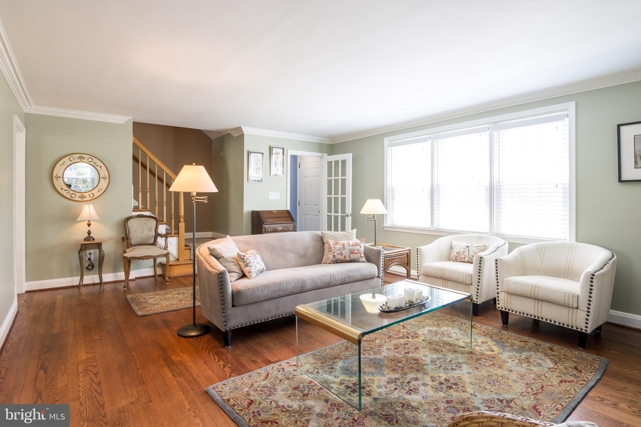 1512 Dellsway Road Baltimore, MD 21286 - Photo 6 of 41 Living Room