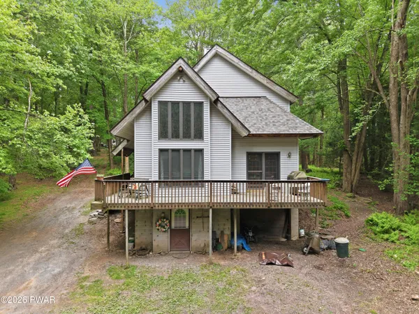 $375,000 | 120 Coutts Point Drive, Paupack, PA 18451