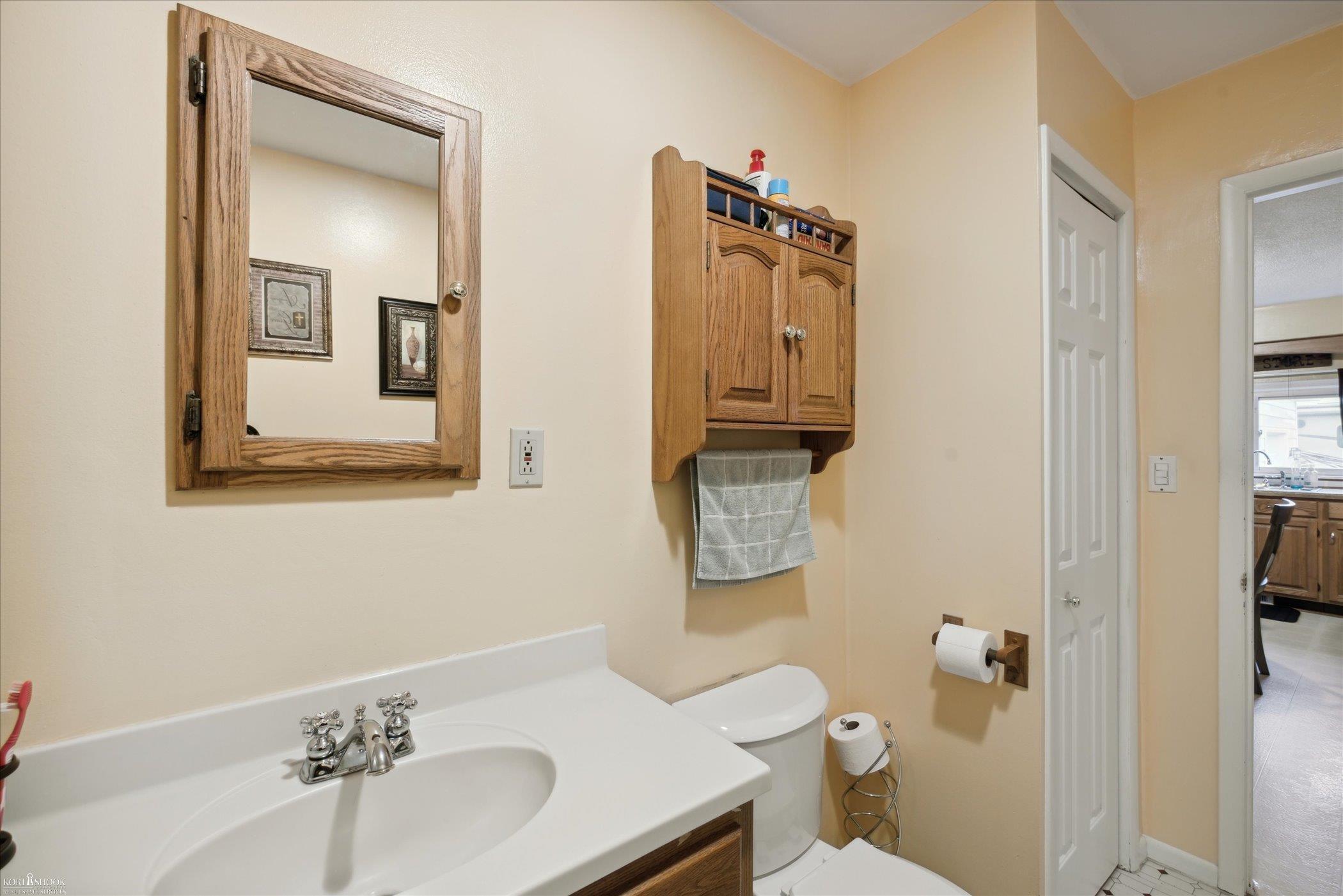 2638 Lyons Road Owosso, MI 48867 - Photo 18 of 36 50161233-7ed8d5b2-1e51-4baf-96d6-2284e9a9a3bc.JPG