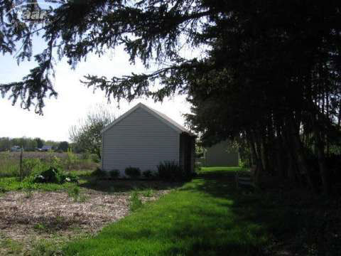 10520 South Dehmel Road Birch Run, MI 48415 - Photo 20 of 23 20345500-19.JPG