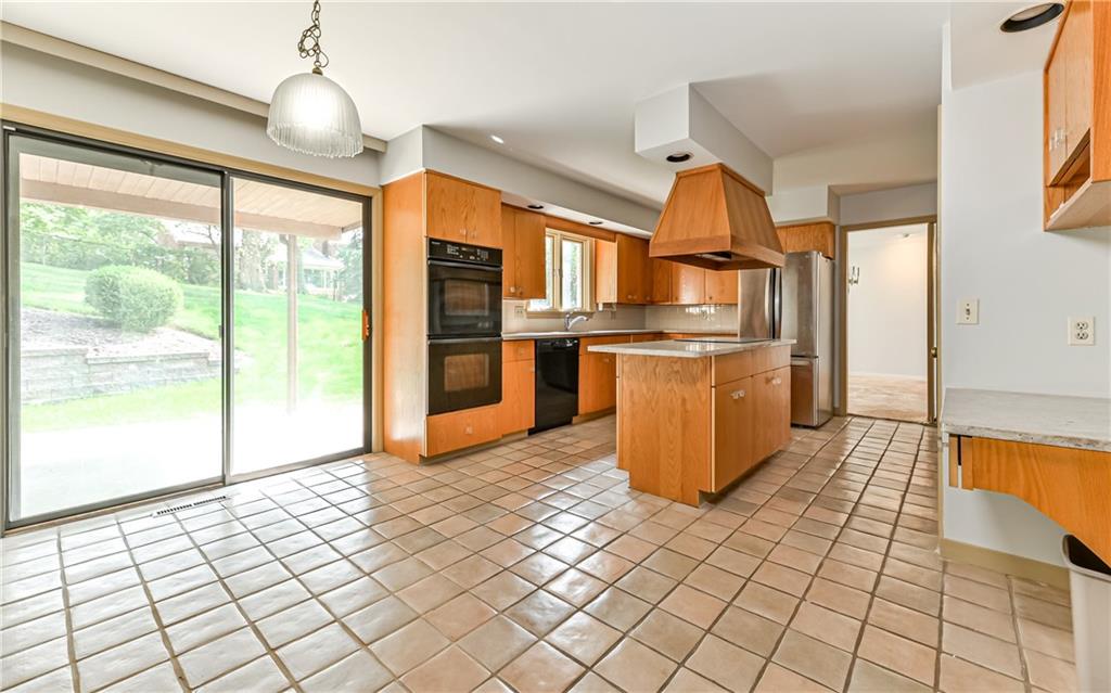 766 Pinoak Road Pittsburgh, PA 15243 - Photo 11 of 25 Gallery Image 11