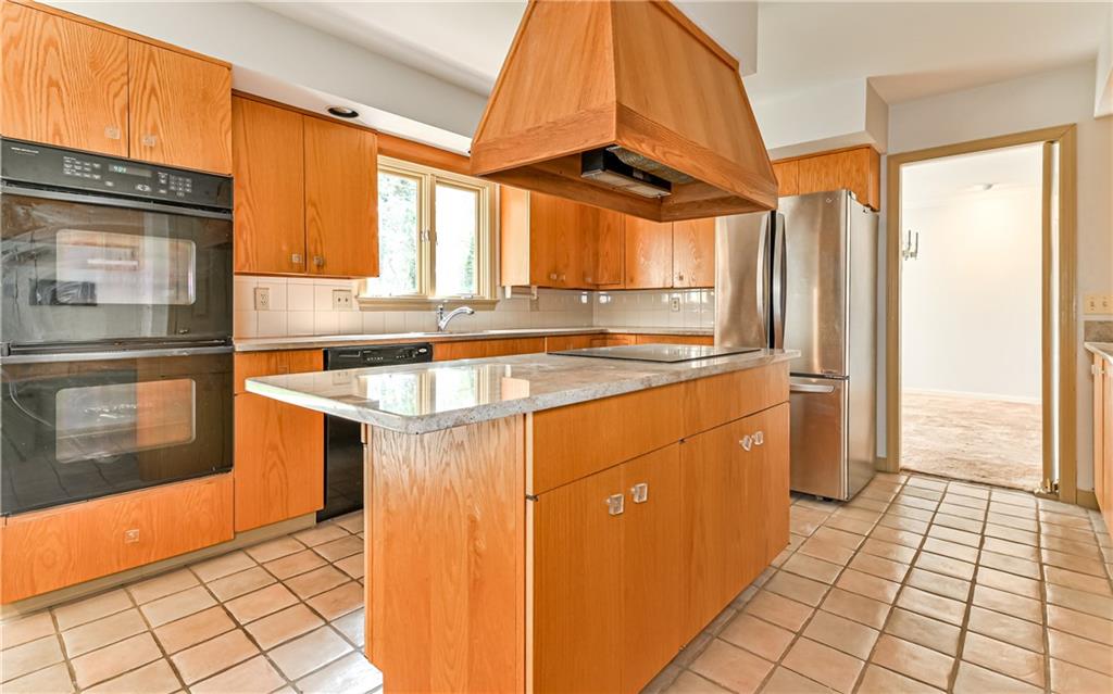 766 Pinoak Road Pittsburgh, PA 15243 - Photo 13 of 25 Gallery Image 13
