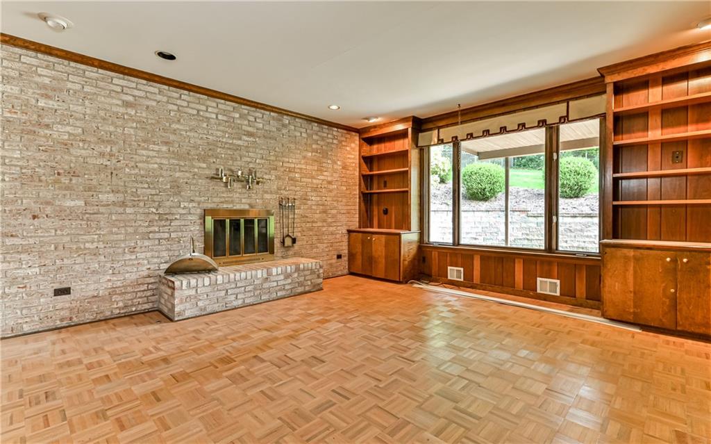 766 Pinoak Road Pittsburgh, PA 15243 - Photo 14 of 25 Gallery Image 14